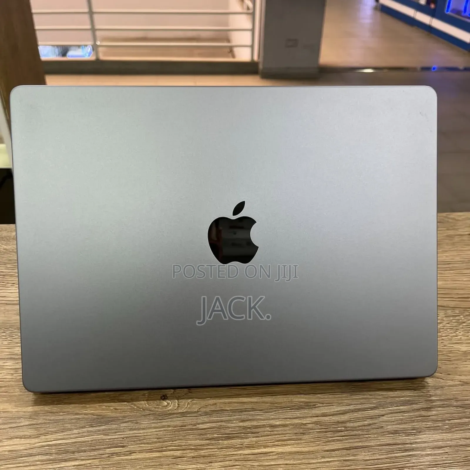 Laptop Apple MacBook Pro 2020 M1 32GB Apple M1 Max SSD 1T