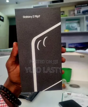 New Samsung Galaxy Z Flip7 256 GB Blue