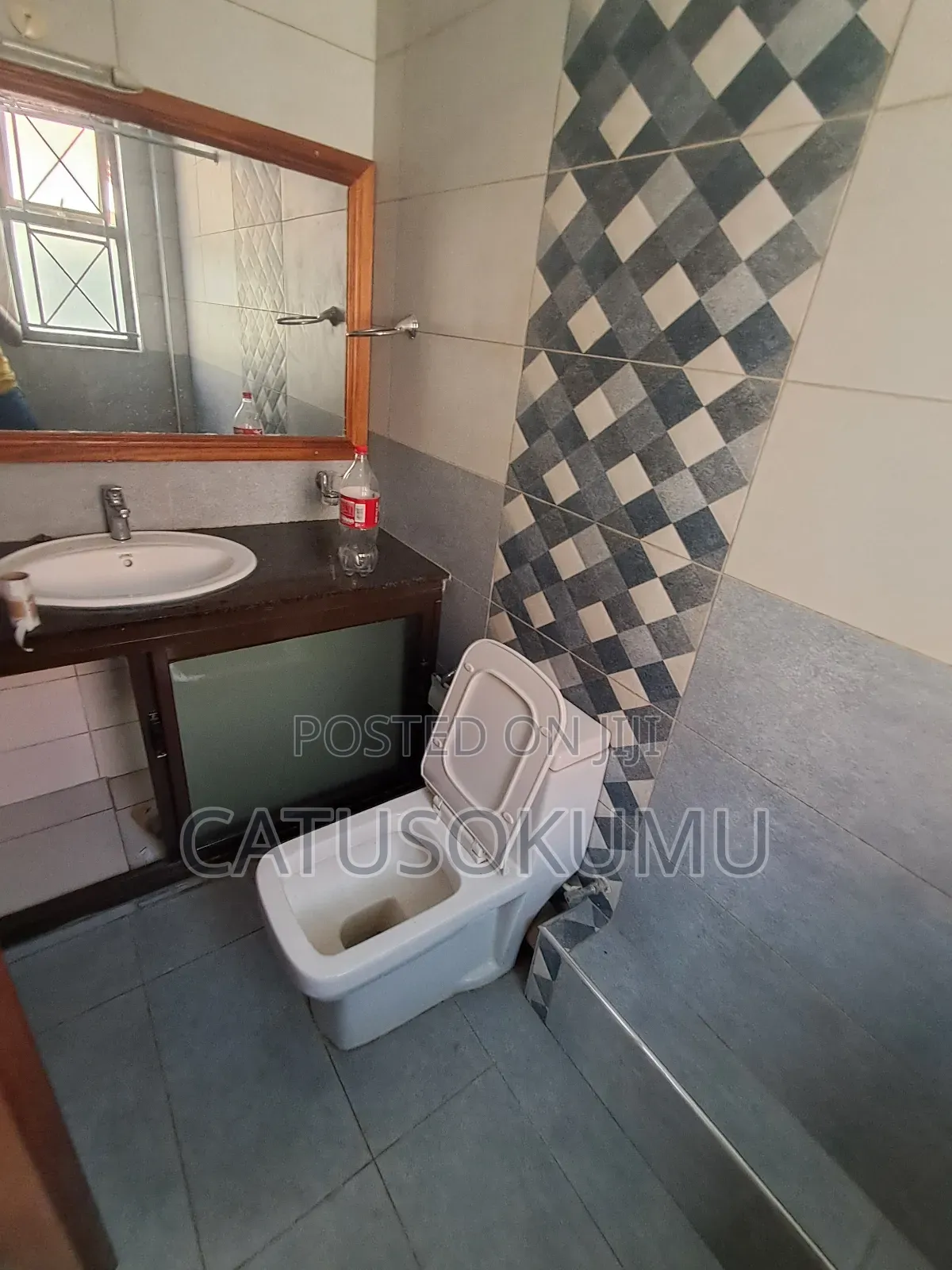 5bdrm Townhouse / Terrace in Syokimau for rent