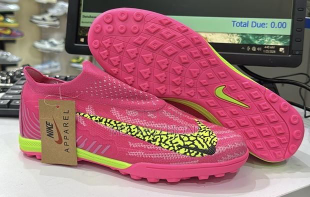 Nike Phantom 6 Low Pro Turf Shoe Size 40-45 - thumbnail 3