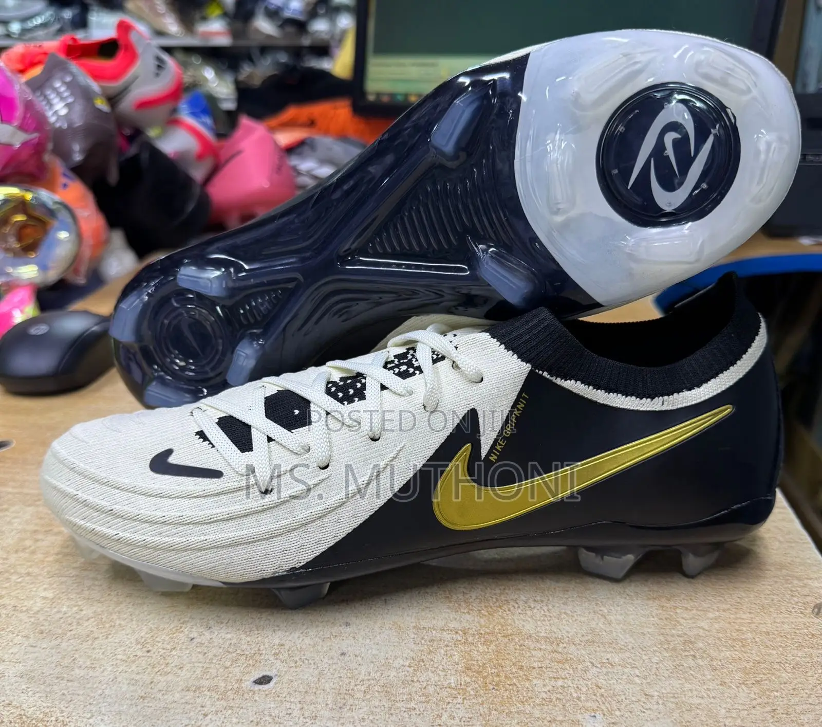 Nike Phantom Gx Ii Elite Fg Soccer Cleats Size4 at -45