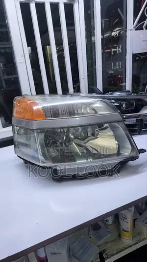 Voxy 2003 Headlight