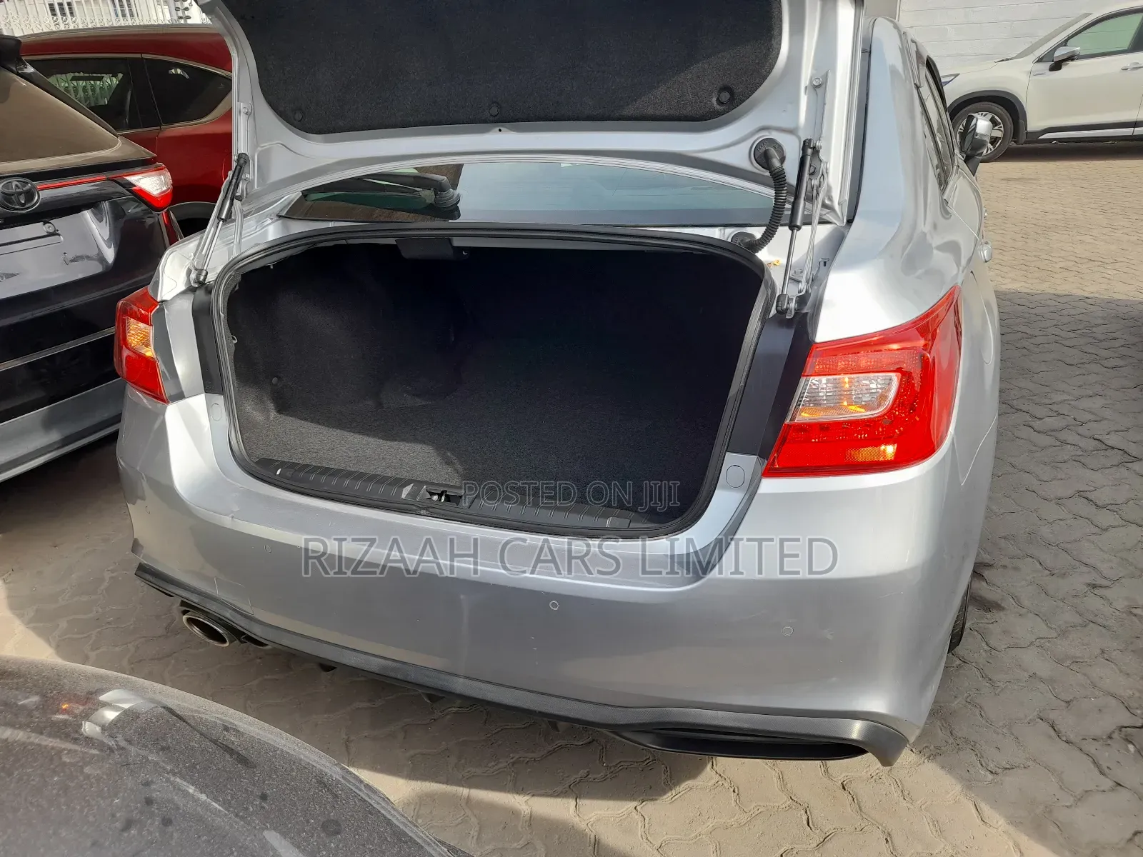 Subaru Legacy 2.5i AWD 2018 Silver