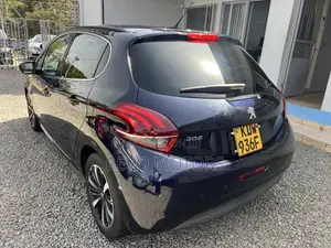 Peugeot 208 2019 Blue