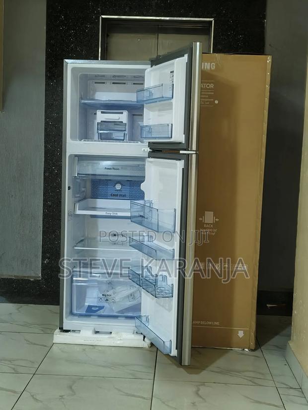 Samsung 253l Double Door No Frost Fridge - thumbnail 2