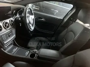 Mercedes-Benz GLA-Class 2018 Black