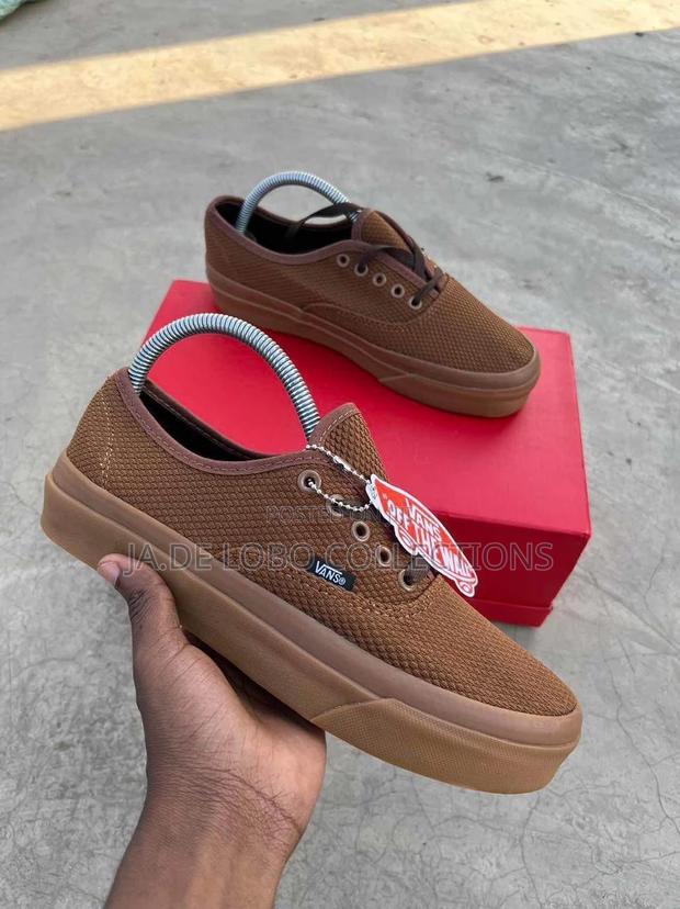 Ja.De Lobo Vans - thumbnail 9