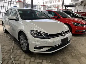 Volkswagen Golf TSI S FWD 2018 White