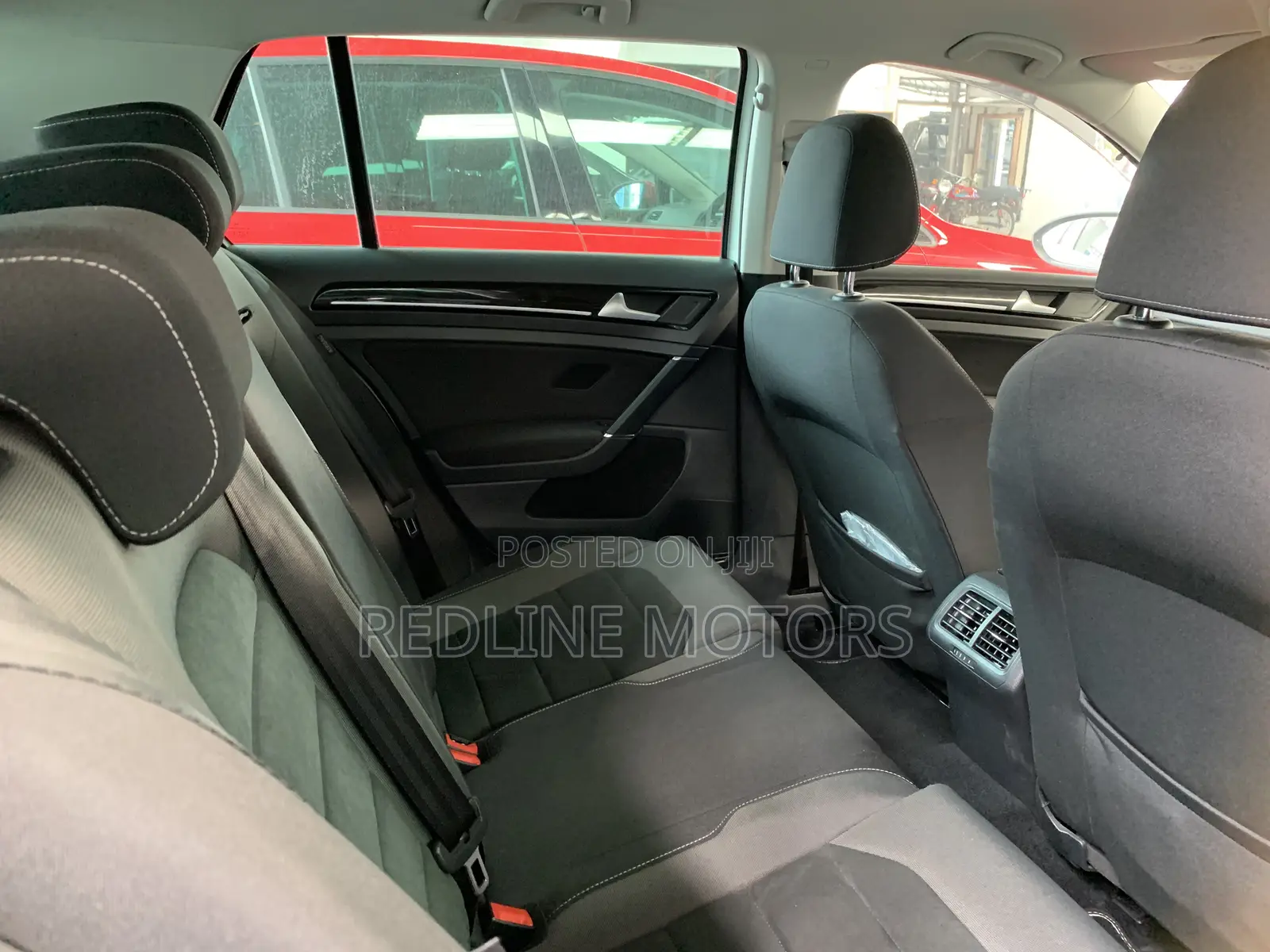 Volkswagen Golf TSI S FWD 2018 White