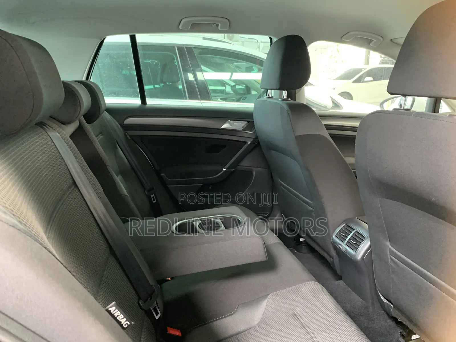 Volkswagen Golf TSI SE FWD 2018 Off white