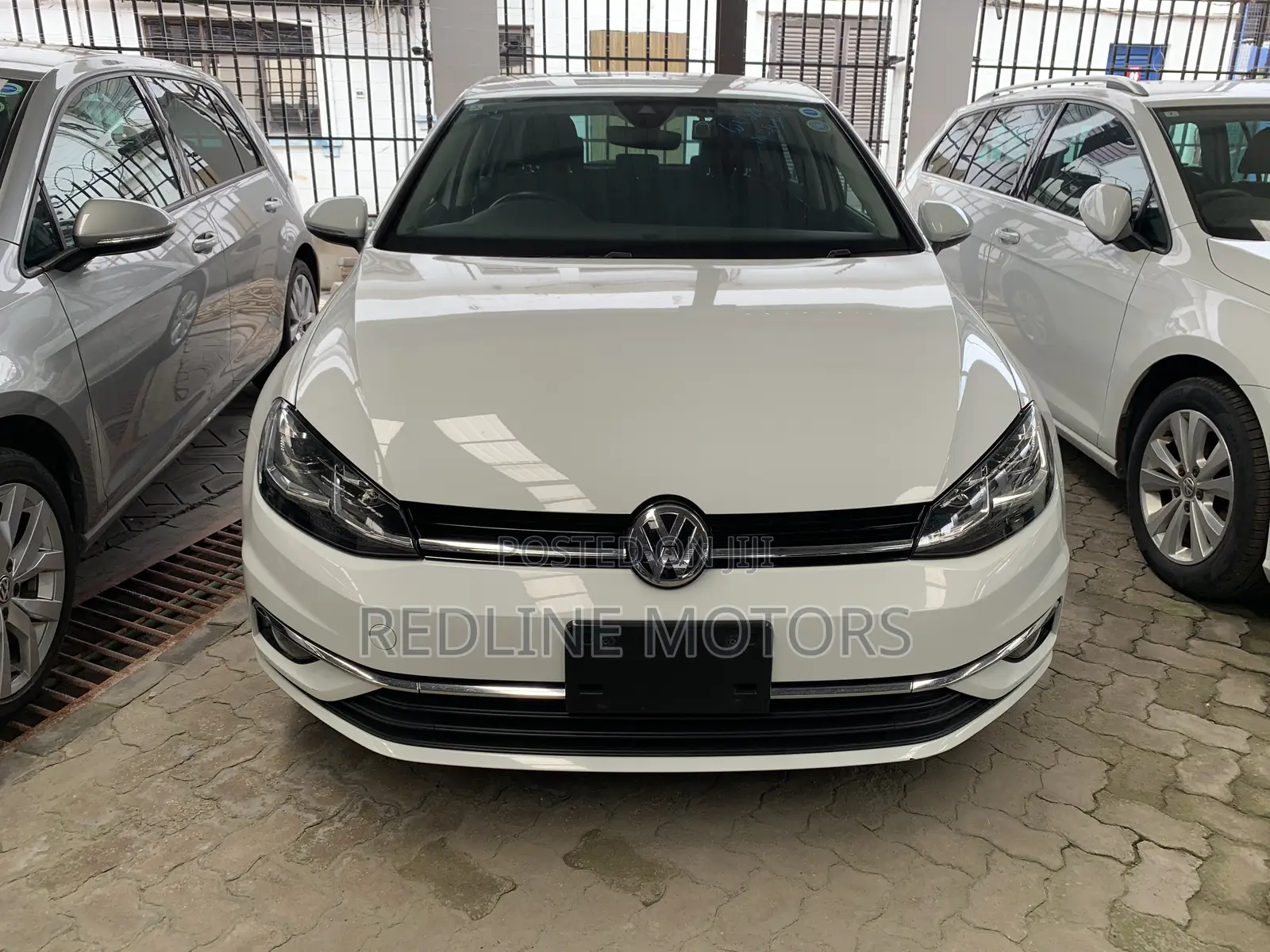 Volkswagen Golf TSI SE FWD 2018 Off white