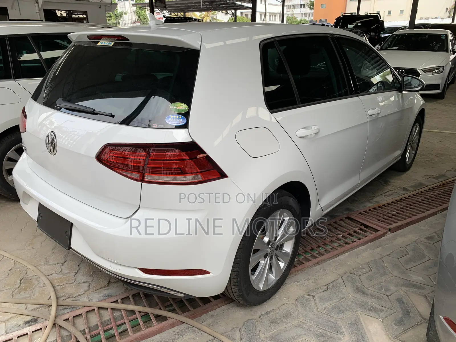 Volkswagen Golf TSI SE FWD 2018 Off white