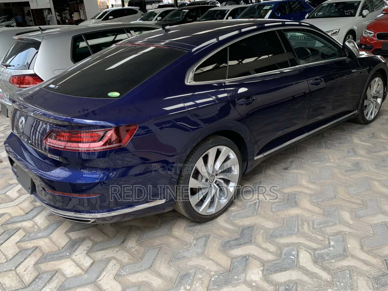 Volkswagen Arteon 2.0T SE R-Line w/19 AWD 4MOTION 2019 Blue