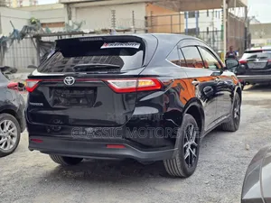 Toyota Harrier 2.0 2019 Black