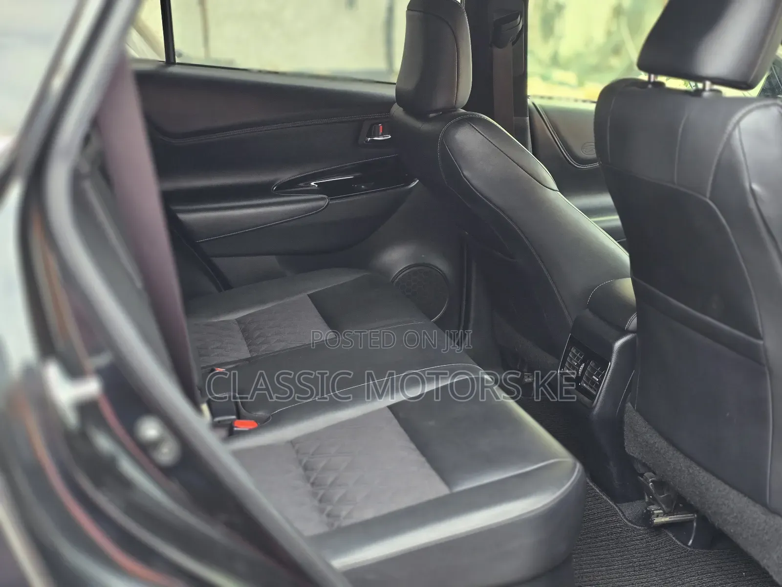 Toyota Harrier 2.0 2019 Black