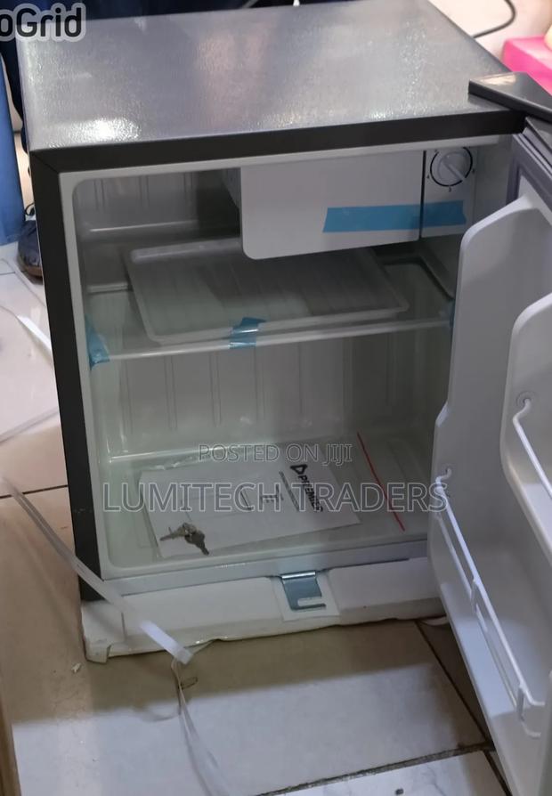 Premier 50 Litres Single Door Fridge - thumbnail 2