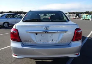 Toyota Axio 1.3 X 2WD 2018 Silver