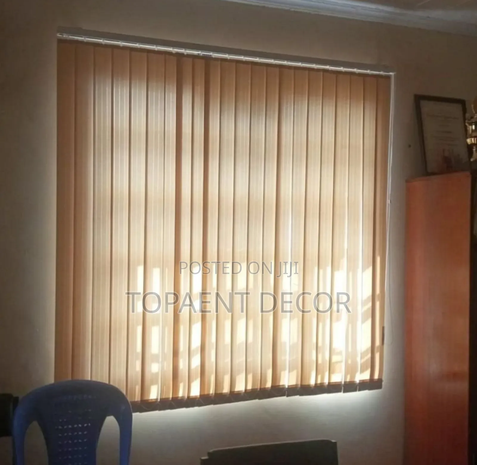 Beige Translucent Stylish Vertical Office Window Blinds