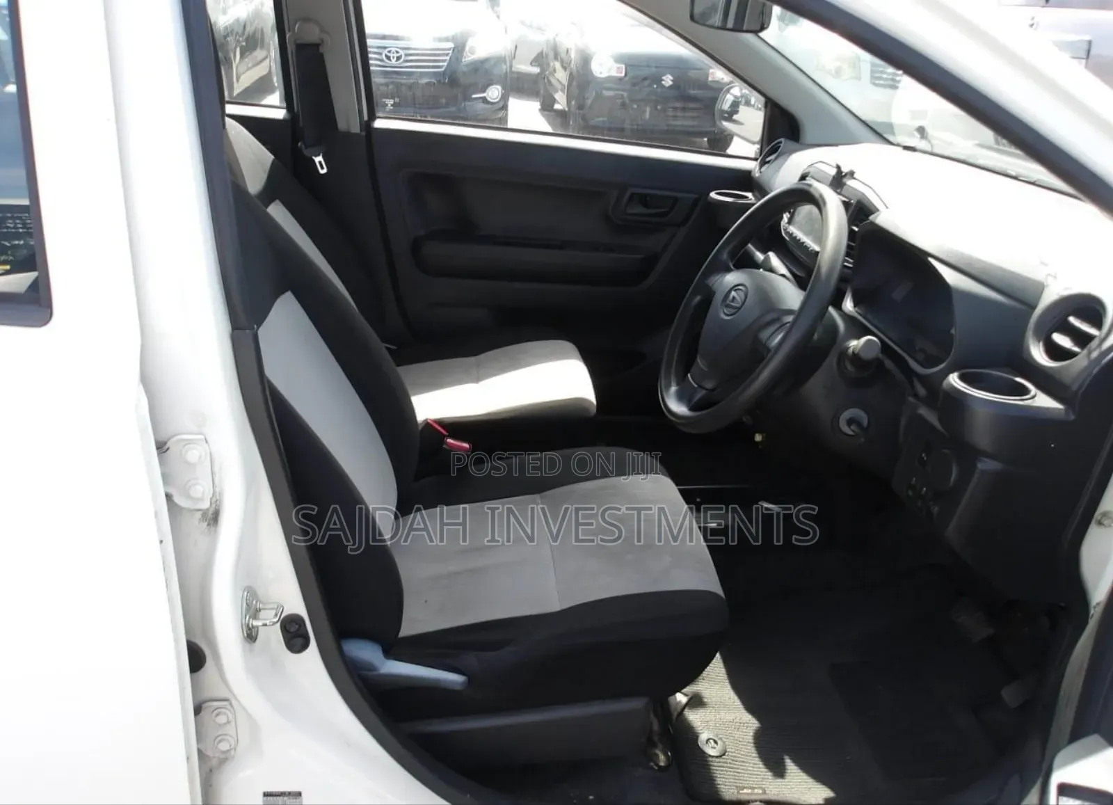 Daihatsu Mira 2019 White