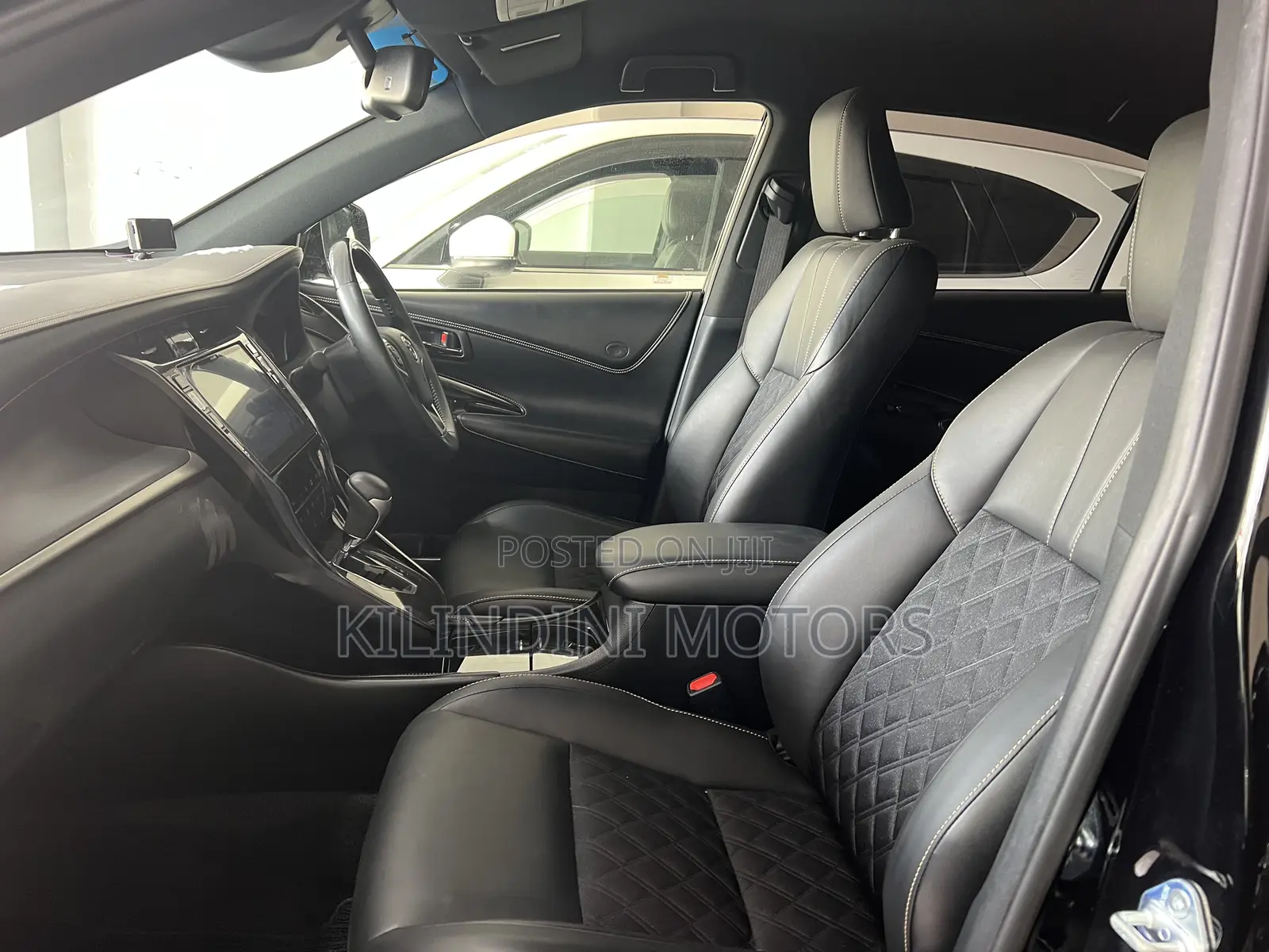 Toyota Harrier 2019 Black