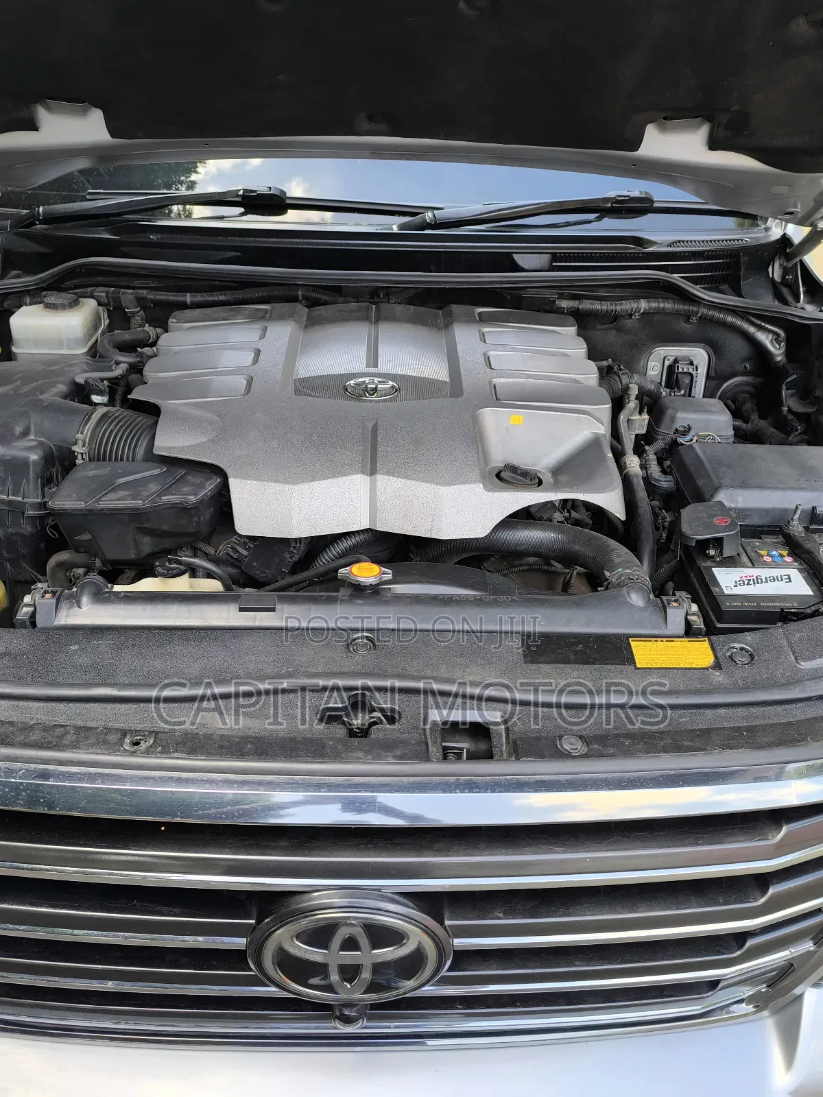 Toyota Land Cruiser 4.6 V8 AX G Selection 2010 Silver