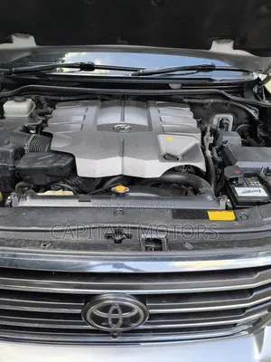 Toyota Land Cruiser 4.6 V8 AX G Selection 2010 Silver