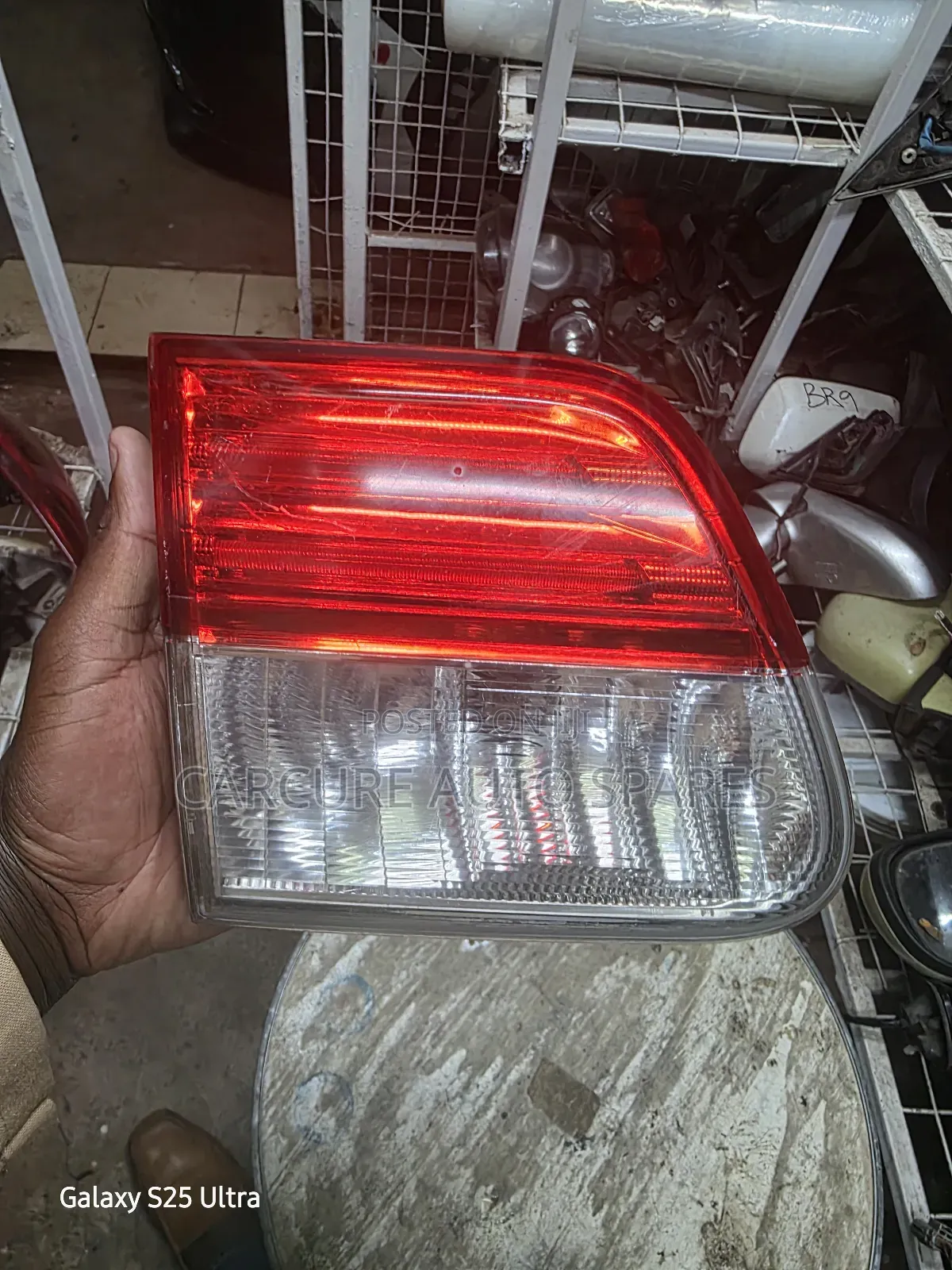 Toyota Avensis Bootlight