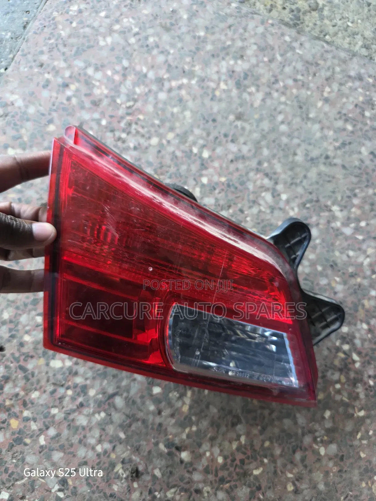 Subaru Br9 Outback Legacy Tail Light