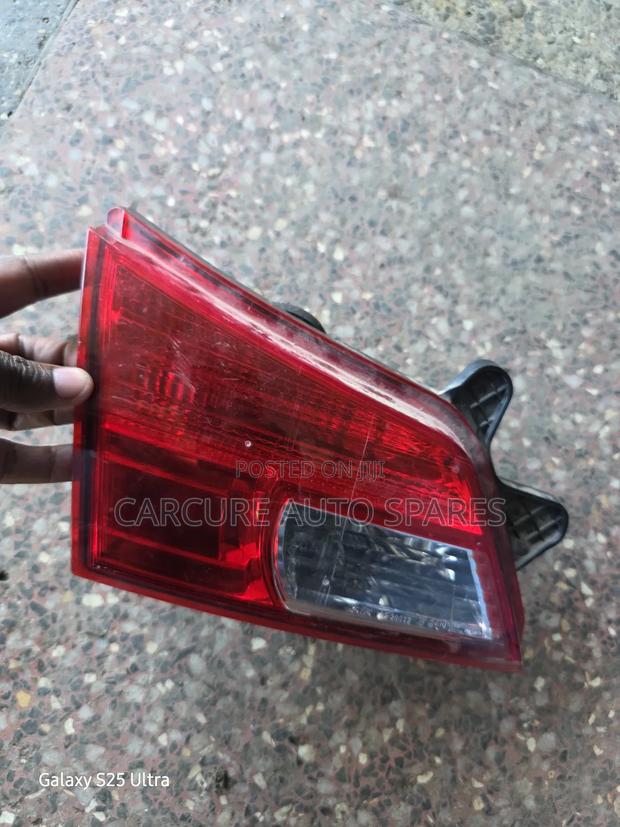 Subaru Br9 Outback Legacy Tail Light