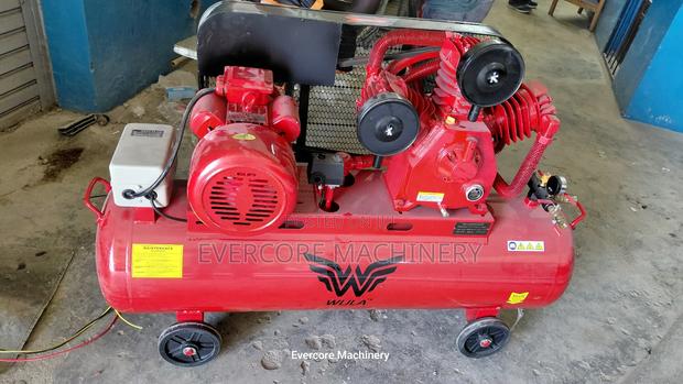 Heavy Duty 200l Single Phase 10hp Air Compressor With 12.5bar Output. - thumbnail 3