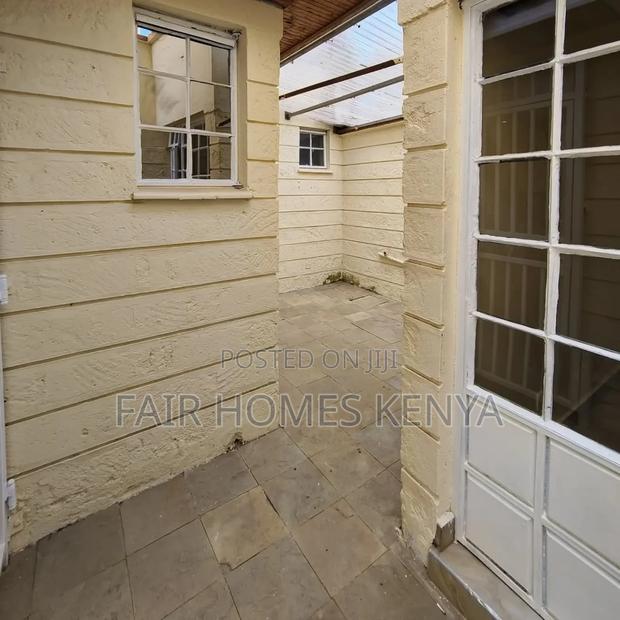 5bdrm Townhouse/Terrace in Kaputei Gardens, Lavington for sale - thumbnail 15