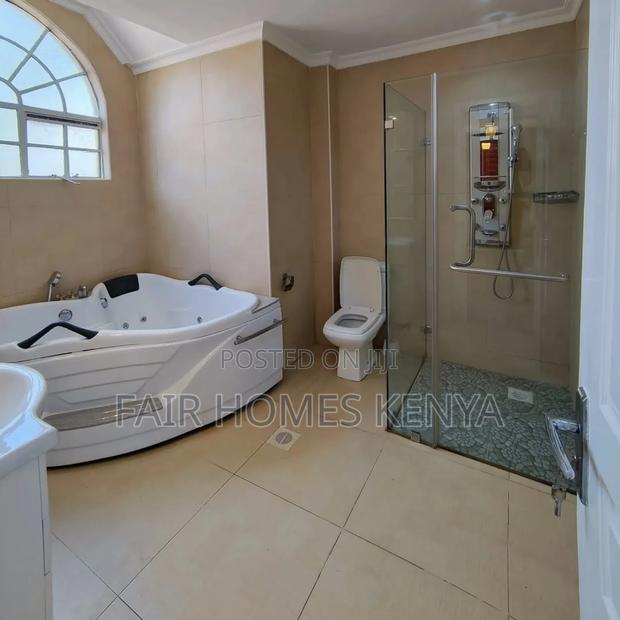 5bdrm Townhouse/Terrace in Kaputei Gardens, Lavington for sale - thumbnail 16