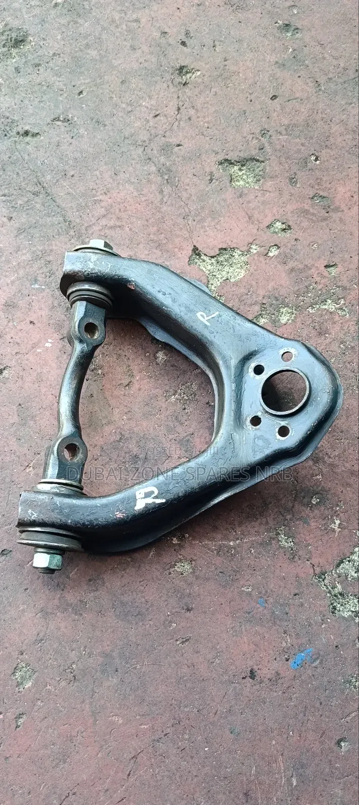 Upper Arms Nissan Sahara Td27 2-wheel Drive.