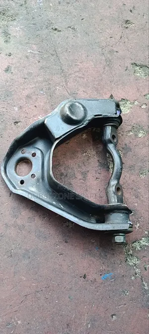Upper Arms Nissan Sahara Td27 2-wheel Drive.