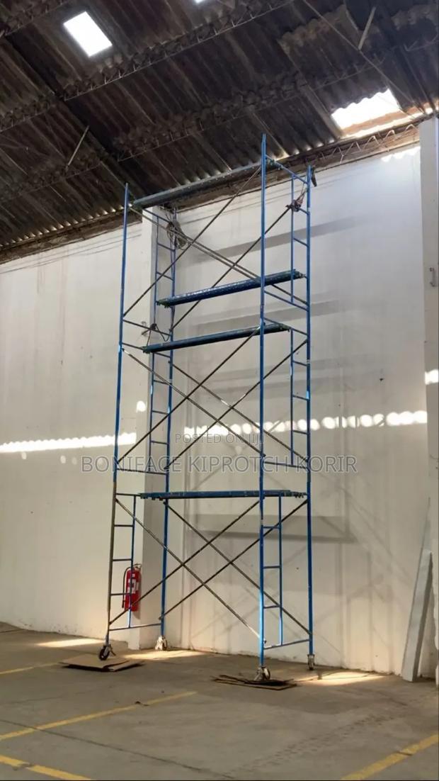 H Frames Scaffolds for Hire - main view