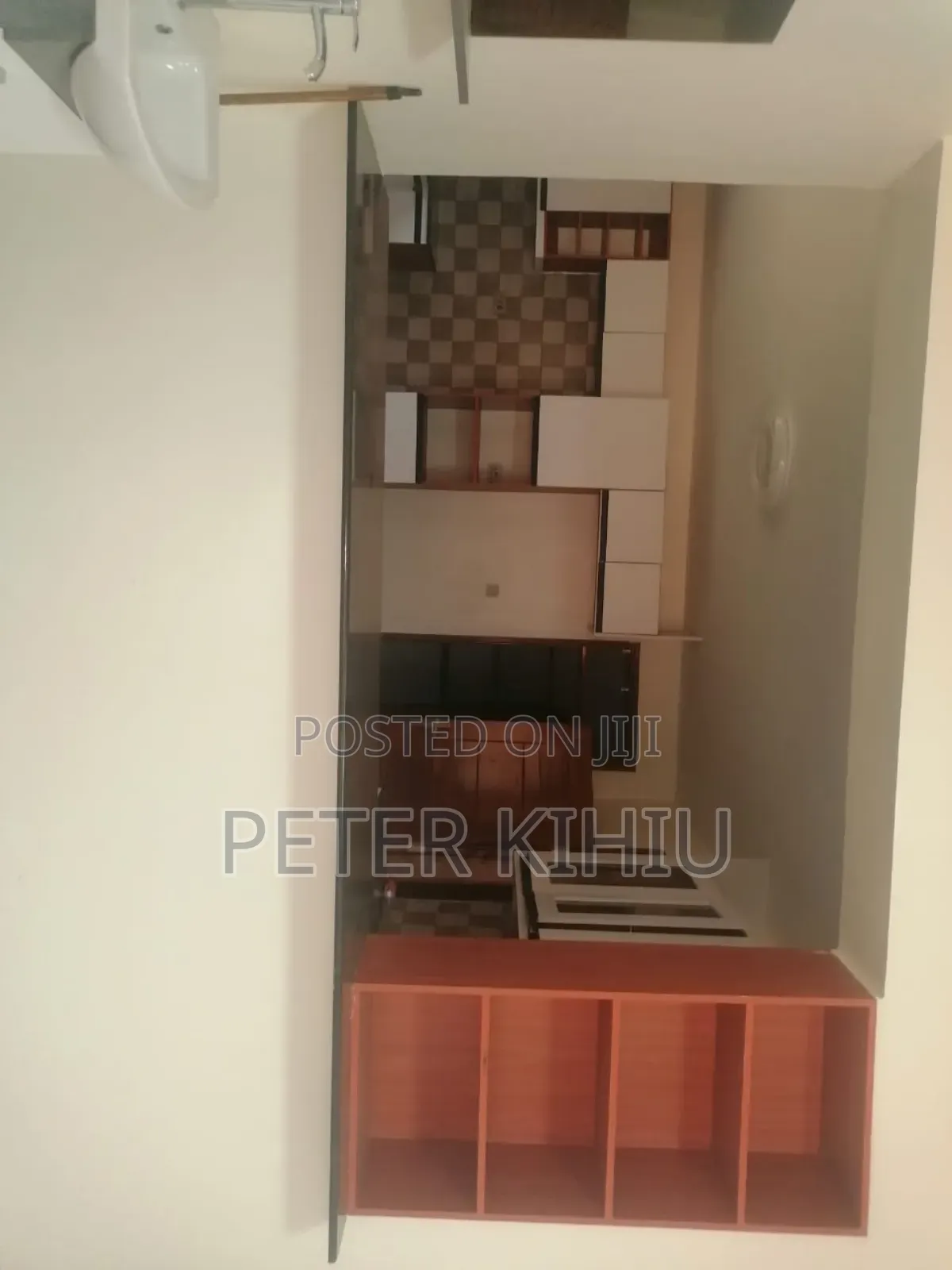 5bdrm Mansion in Thome 5 for rent