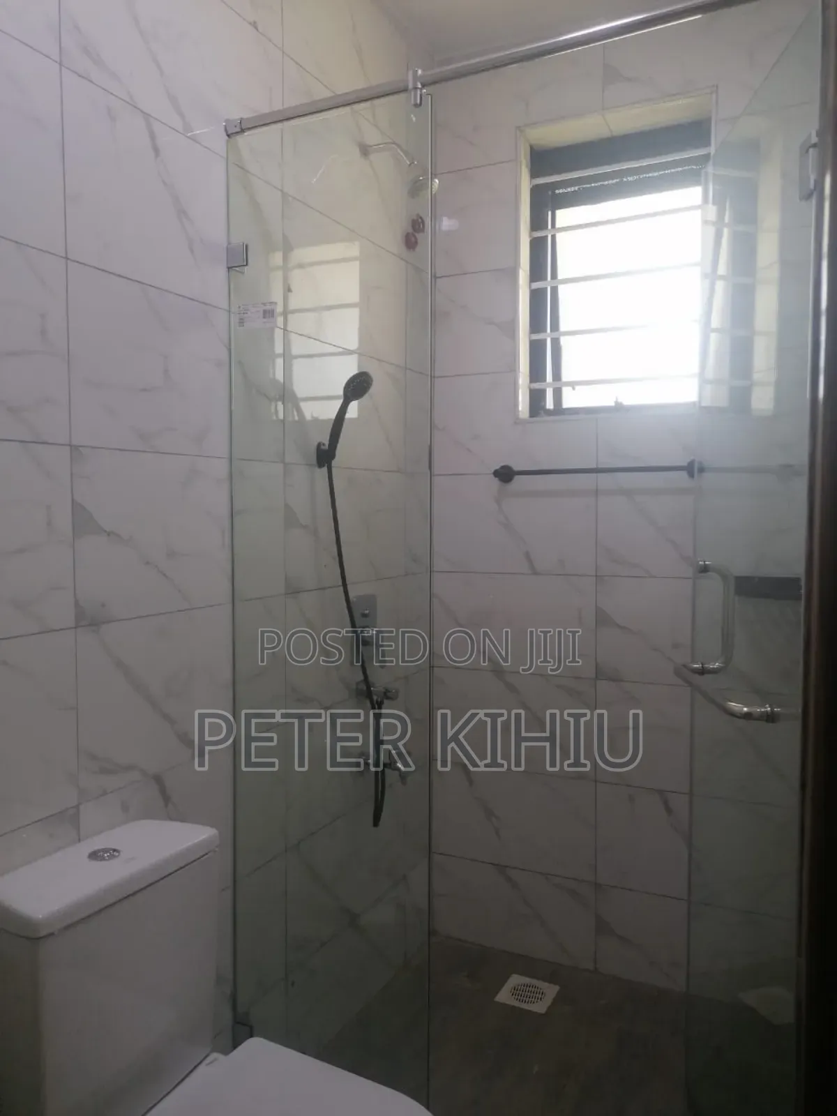 5bdrm Mansion in Thome 5 for rent