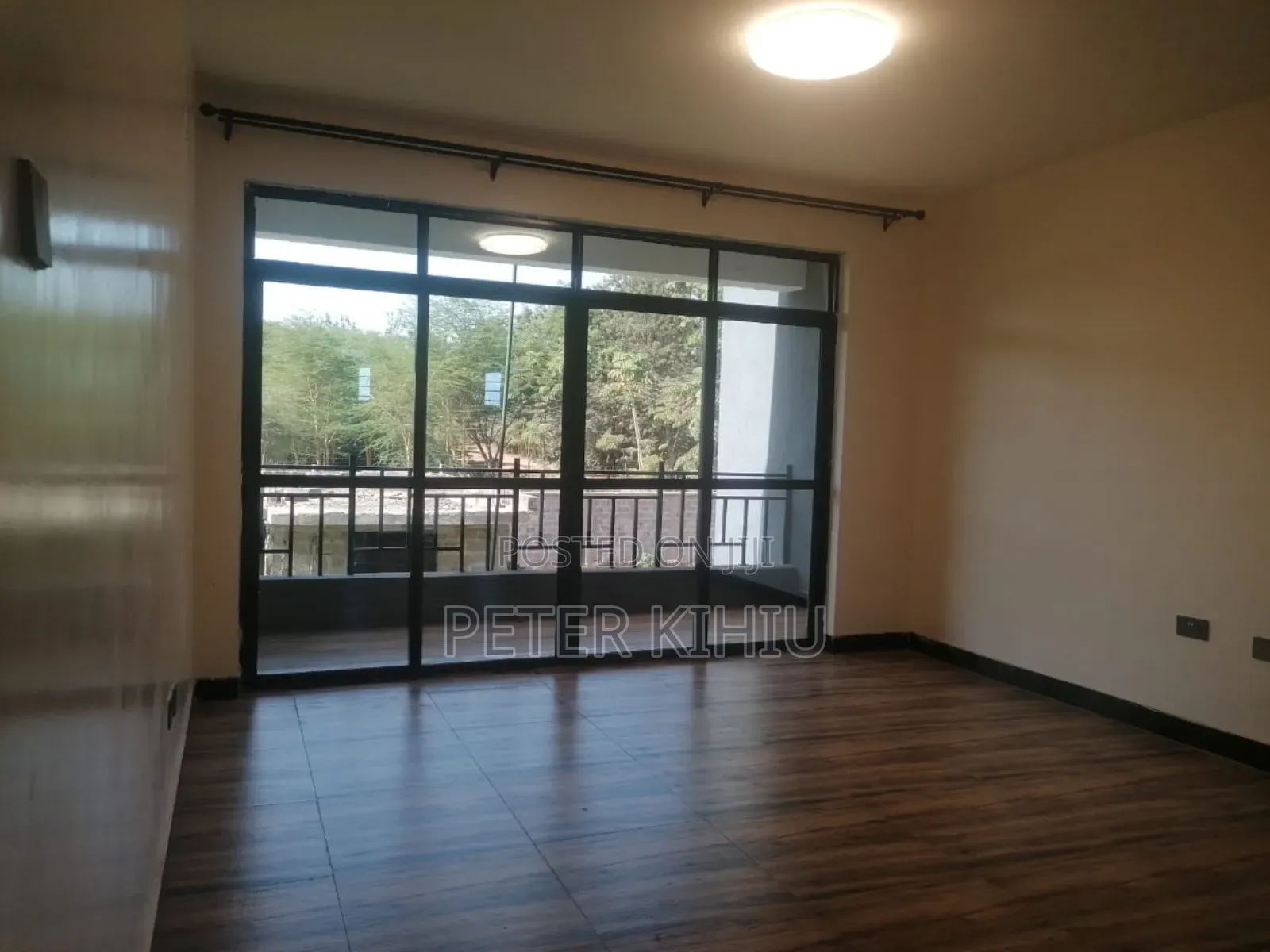 5bdrm Mansion in Thome 5 for rent
