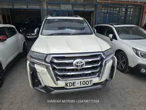 Toyota Land Cruiser 2015 White