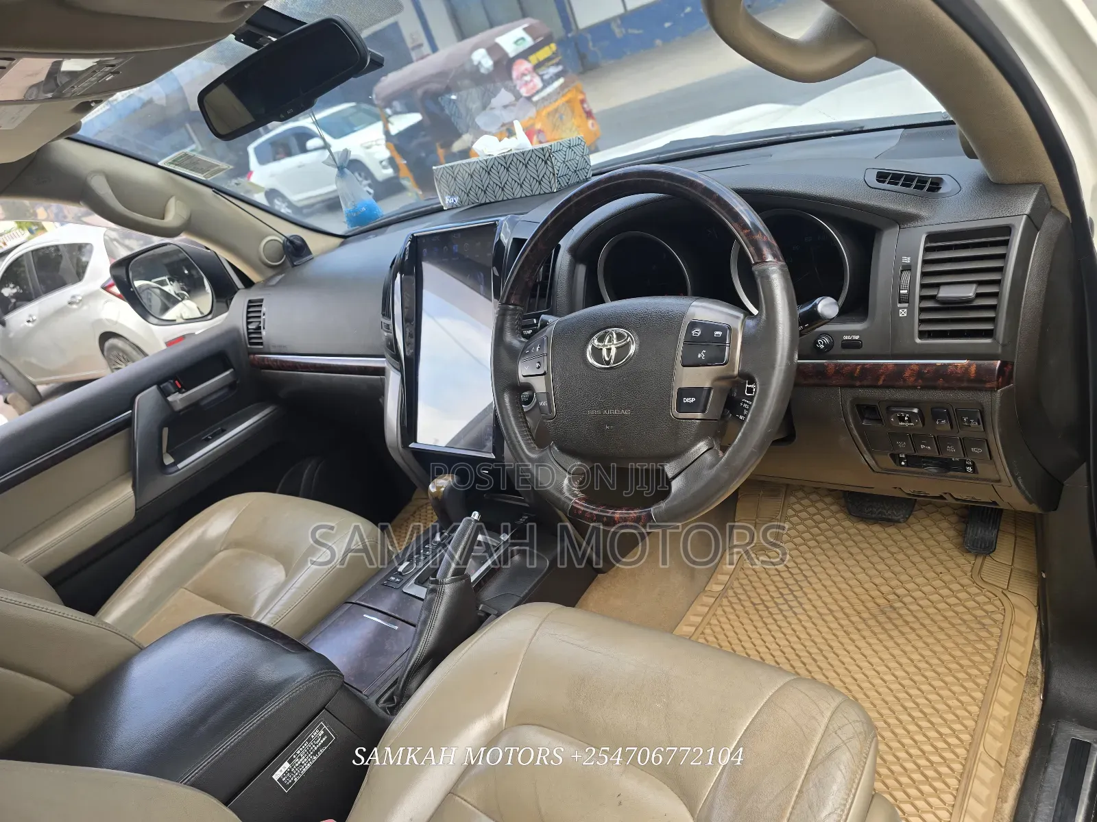 Toyota Land Cruiser 2015 White