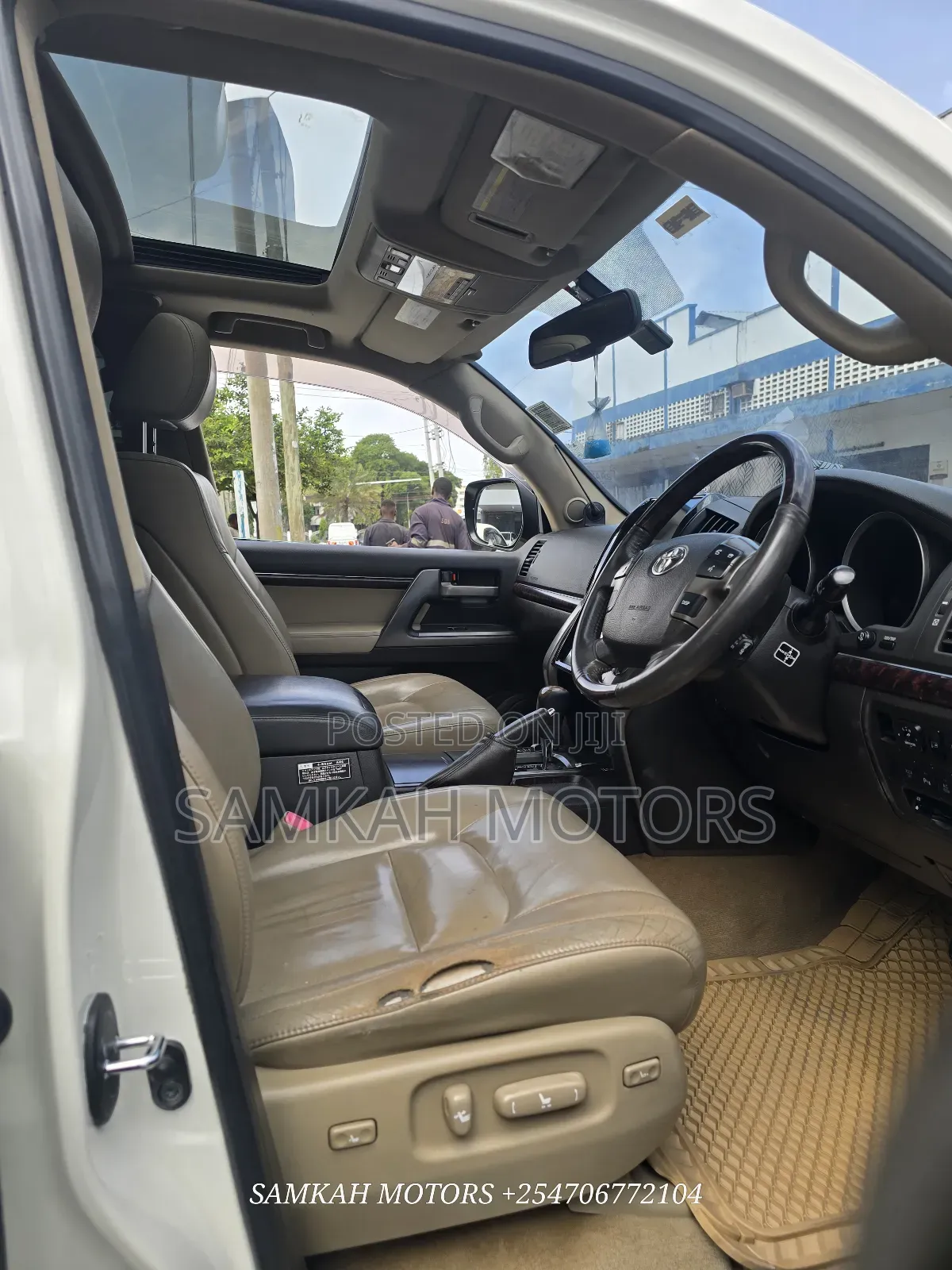 Toyota Land Cruiser 2015 White