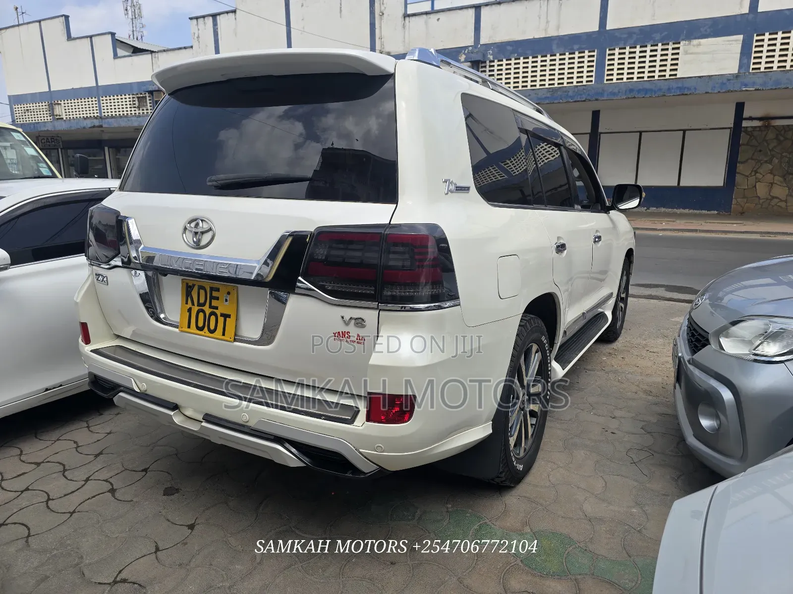 Toyota Land Cruiser 2015 White