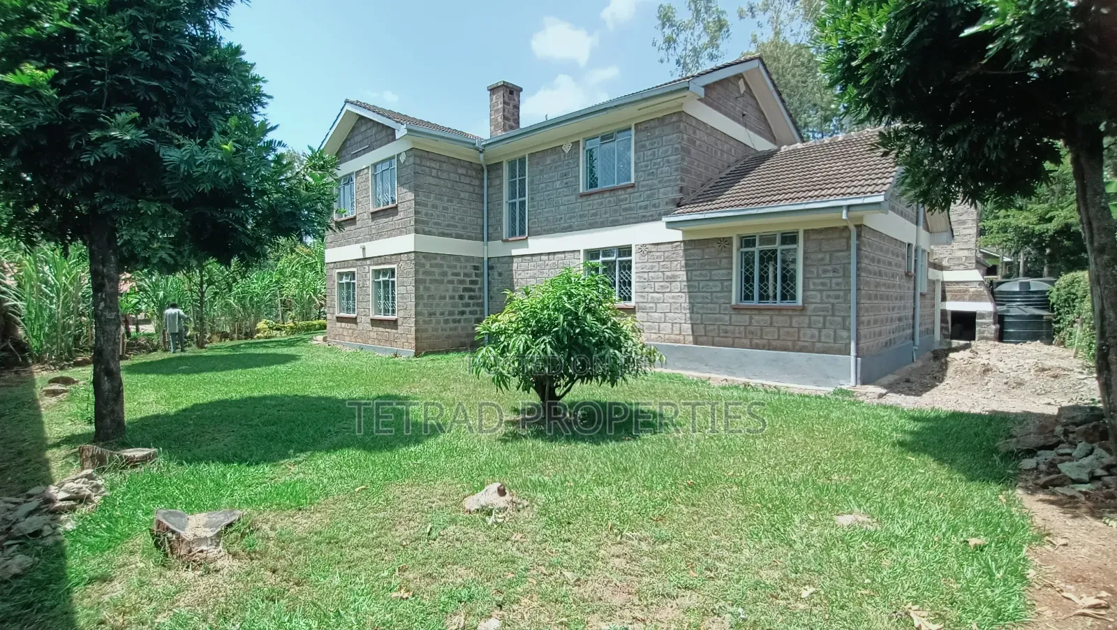 4bdrm Maisonette in Thome for rent