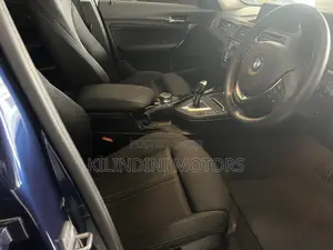 BMW 118i 2019 Blue