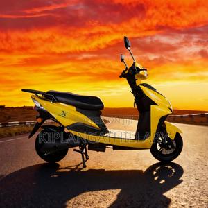 New Motorcycle 2026 Yellow - main view