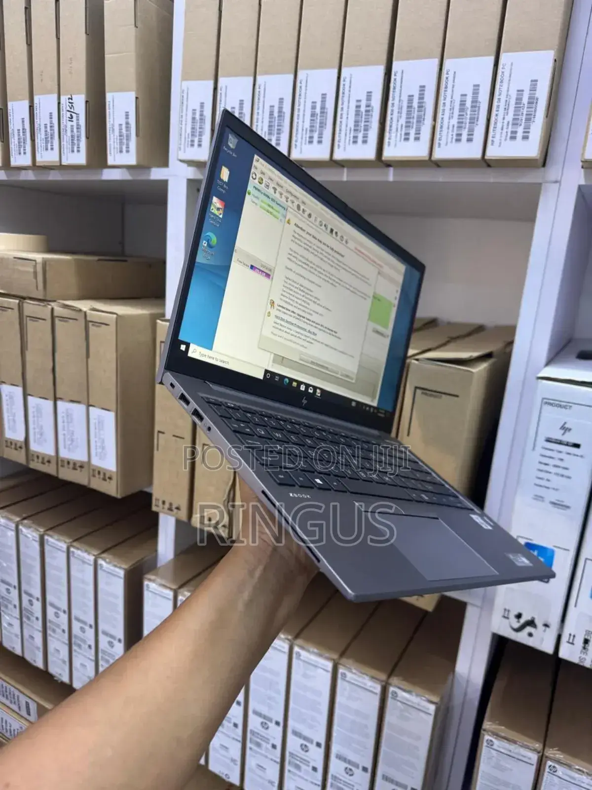 New Laptop HP ZBook Firefly 14 G7 8GB Intel Core i5 SSD 256GB