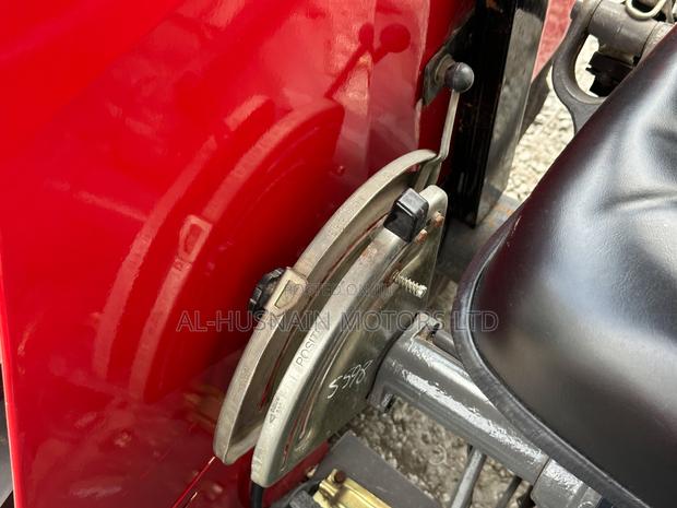2022 Massey Ferguson Mf 240 - thumbnail 3