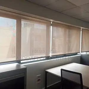 Sunscreen Roller Blinds – Easy Operation Modern Look