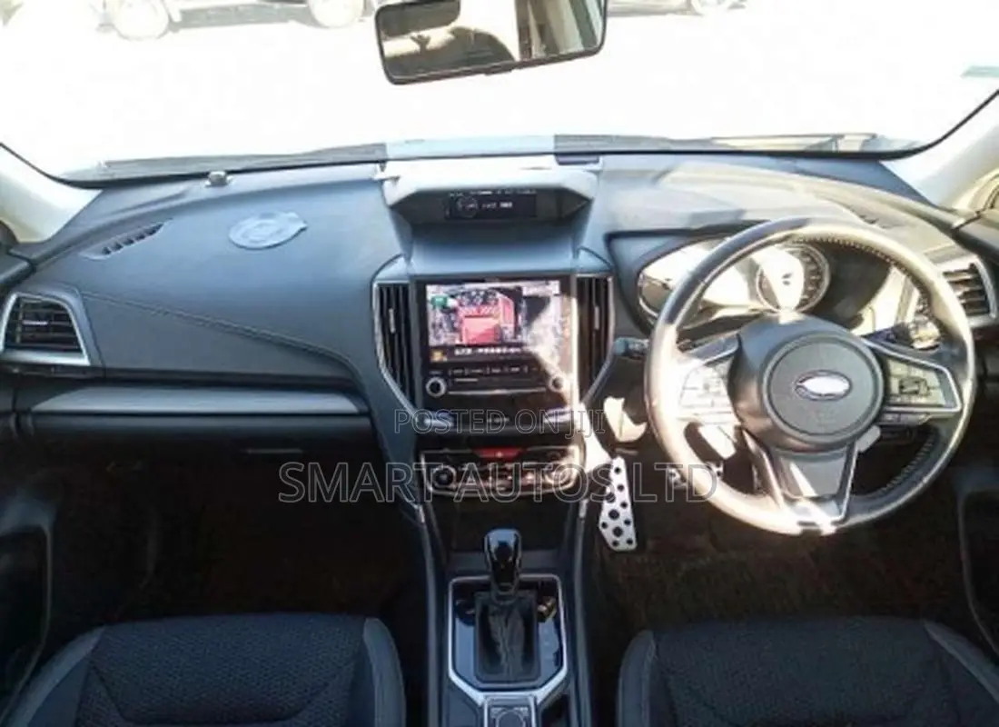 Subaru Forester 2019 Silver