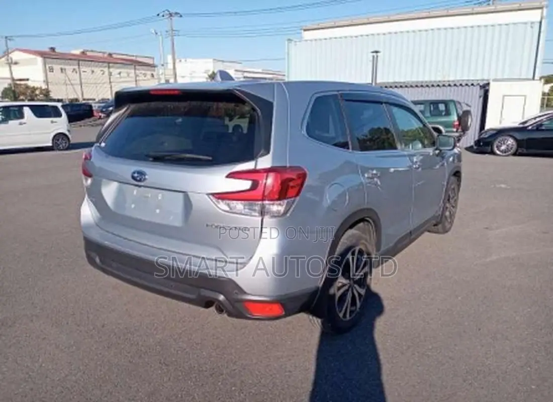 Subaru Forester 2019 Silver
